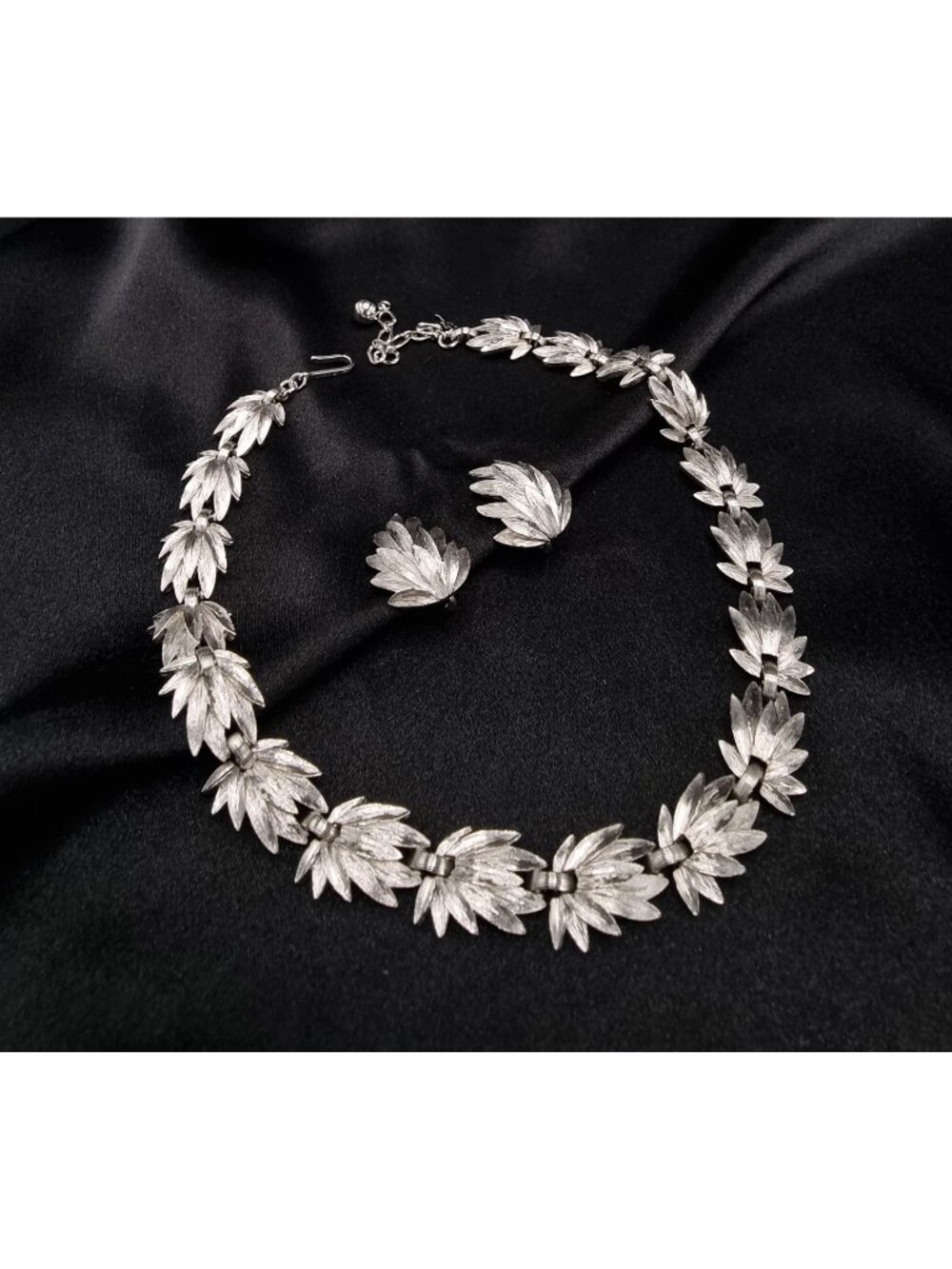 Vintage 1960's Trifari Silver-Tone Leaf Necklace & Clip-On Earrings Set
